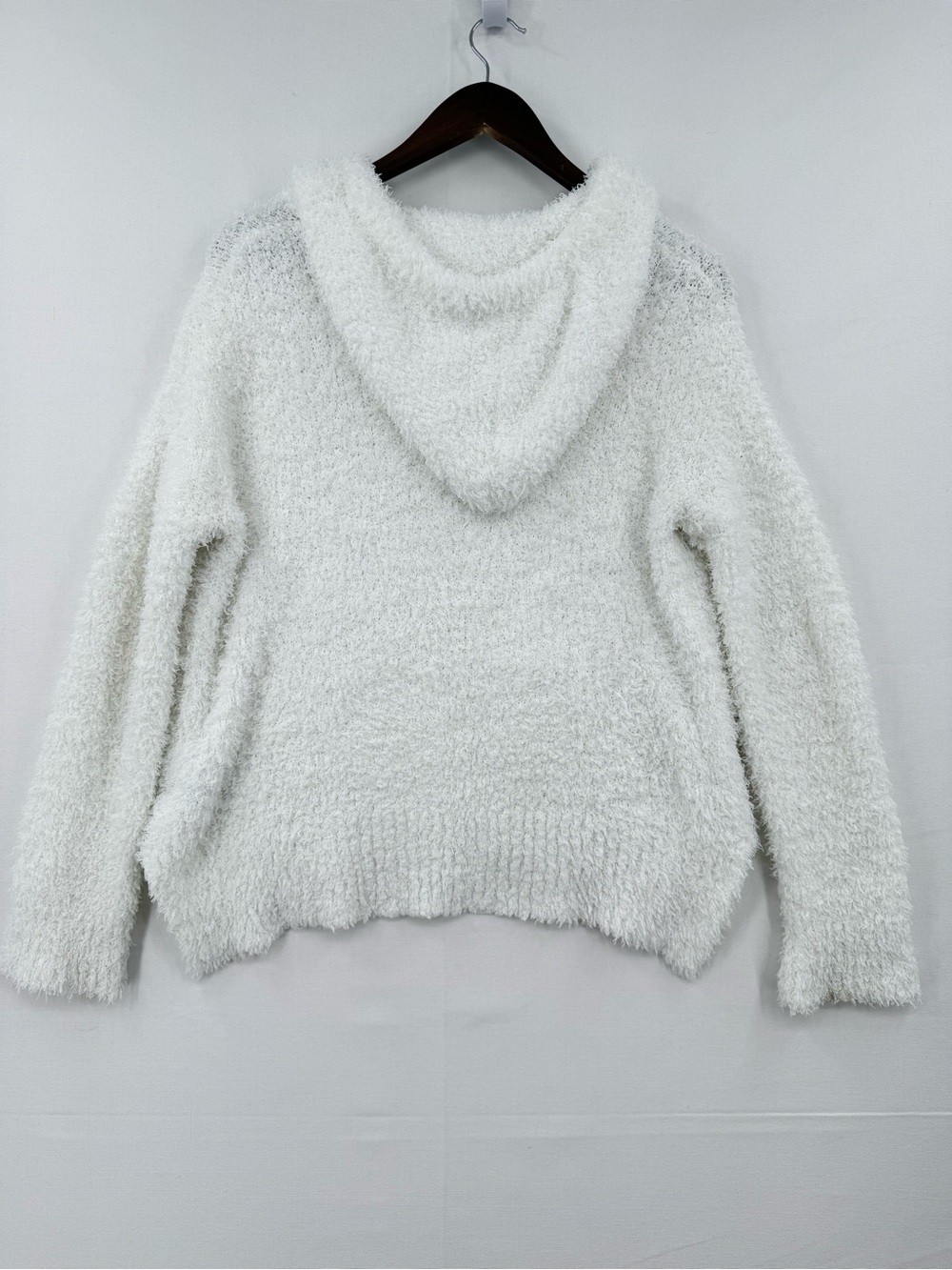 POL White Fuzzy Hooded Sweater Women’s Cozy Pullover Long Sleeve Boho Y2K - Picture 9 of 12